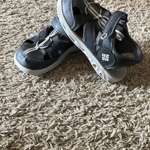Columbia Kids Black and Gray Sandals